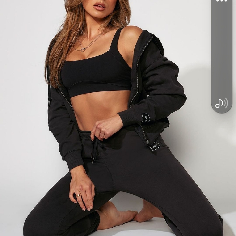 NEW Stori Seek Sweatpant Size 2
